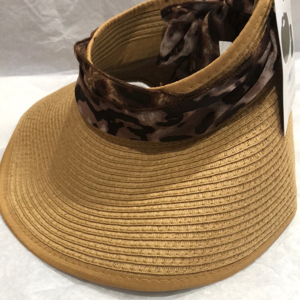 Jessica Simpson tan faux straw packable visor summer hat with animal print scarf